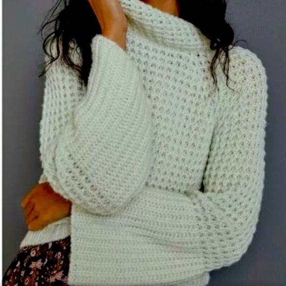 Anthropologie Sweaters - ✨HOST PICK ✨ ANTHROPOLOGIE MAEVE BELL SLEEVE SWEATER (L)